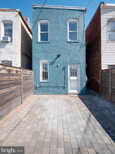 826 12 St, Washington DC 20002-4436 exterior