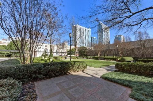 30 5th St, Atlanta GA  30308-1106 exterior