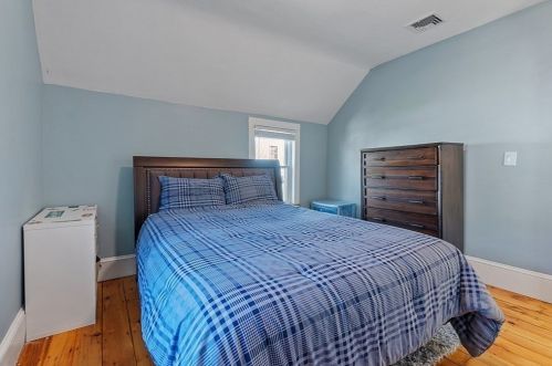 30 Maple Ave, North Andover MA 01845-3613 exterior