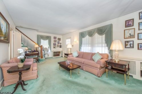 88 Lawrence Ave, Town Center, NJ 07052-3733