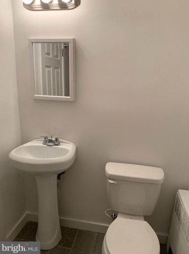 6429 Dorcas St, Philadelphia PA 19111-5405 exterior