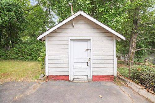 1186 Francis St, Atlanta GA 30318-5322 exterior