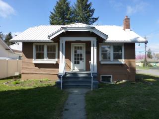 4829 Madison St, Spokane, WA 99205-5337