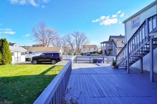 80 Howard St, Perth Amboy NJ 08861-1525 exterior