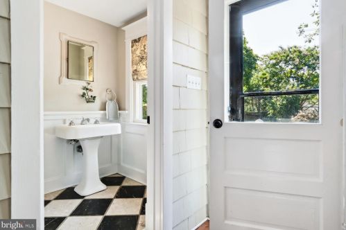 210 Brookletts Ave, Easton MD 21601-2915 exterior