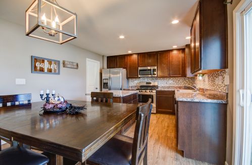 8409 Coop Ave, Joliet IL 60431-5400 exterior