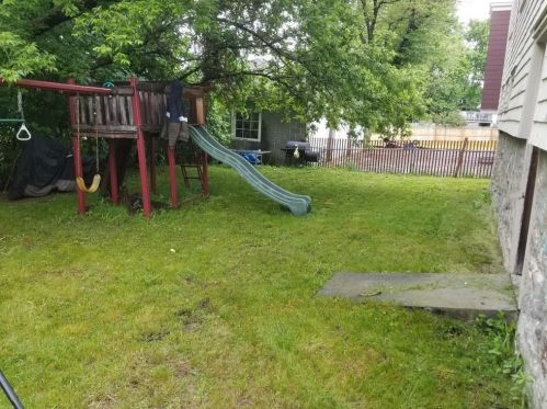 85 Kenwood St, Woonsocket, RI 02895-4936