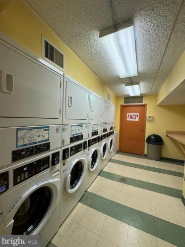 75 Reynolds St, Alexandria VA 22304-3150 exterior