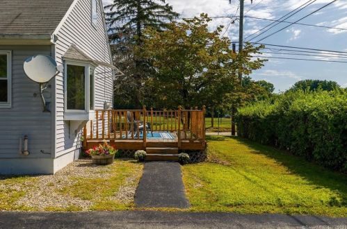 355 Maple St, Killingly CT  06239-1704 exterior