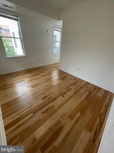 924 15 St, Philadelphia PA 19146-2141 exterior