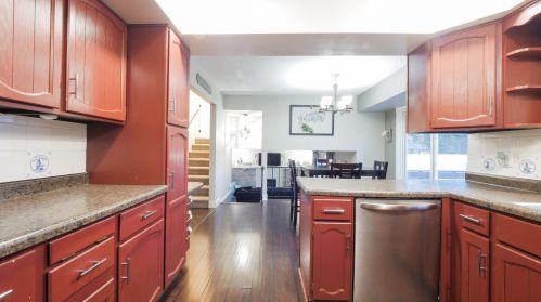 1666 Princess Ln, Meskegon MI 49445-1739 exterior