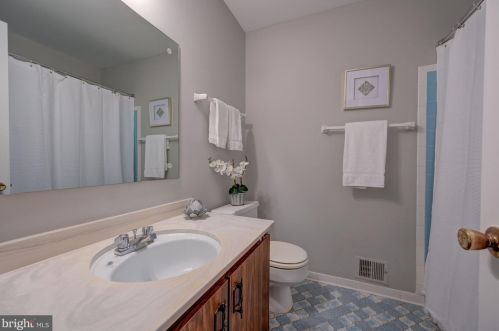 601 Windmill Ln, Silver Spring MD 20905-5673 exterior