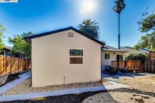 1946 6th St, Concord CA  94519-2216 exterior