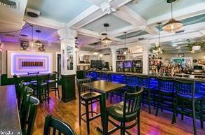 2047 Green St, Philadelphia PA 19130-3111 exterior