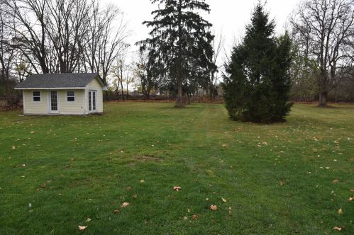 2925 Maple Ave, Kalamazoo, MI 49048-1002