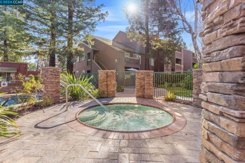 710 Teatree Ct, San Jose CA 95128-4725 exterior