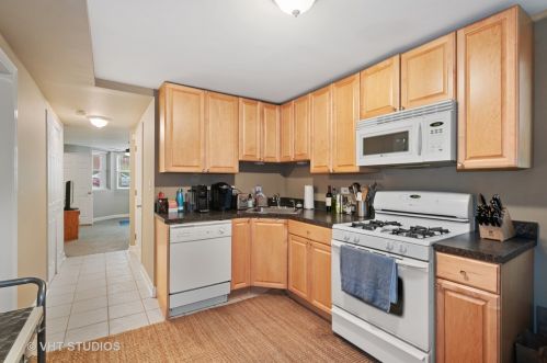 3420 Claremont Ave, Chicago IL 60608-6014 exterior