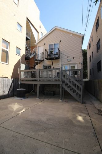 3050 Oakley Ave, Chicago IL 60636-3633 exterior