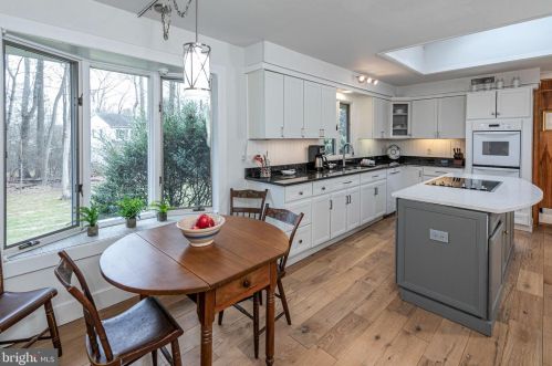 41 Manning Ln, Trenton NJ  08648-1018 exterior