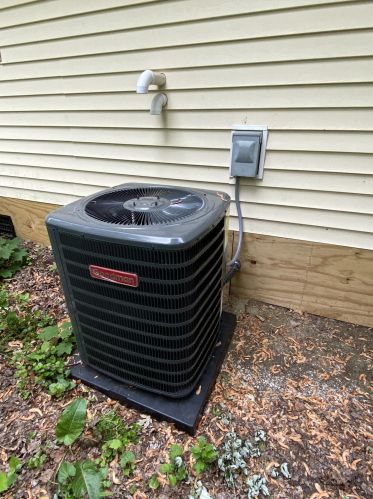 66903 North St, Dowagiac MI  49047-8875 exterior