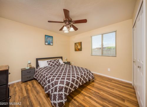 2201 Los Altos Ave, Tucson AZ  85705-5727 exterior