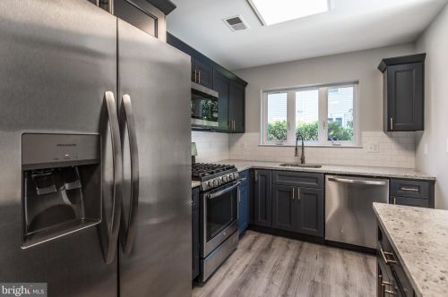 1915 Franklin St, Philadelphia PA 19122-2015 exterior