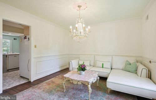 8430 Brk Rd, Mc Lean VA 22102-1703 exterior