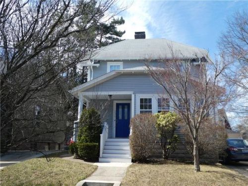 136 Modena Ave, Providence, RI 02908-2007