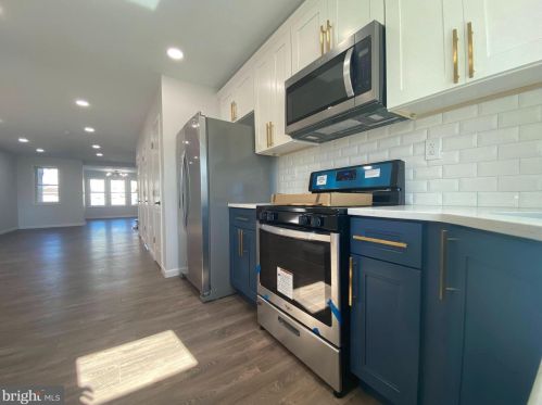 6346 18 St, Philadelphia PA 19140-3508 exterior