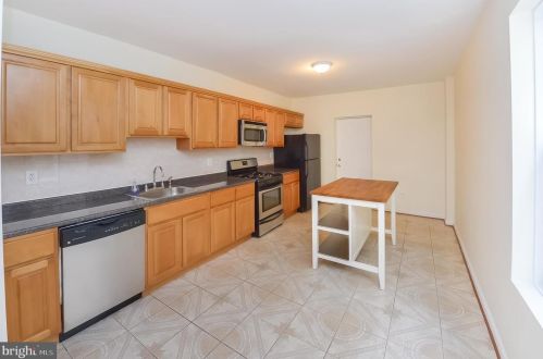 5450 Catharine St, Philadelphia PA 19143-2606 exterior