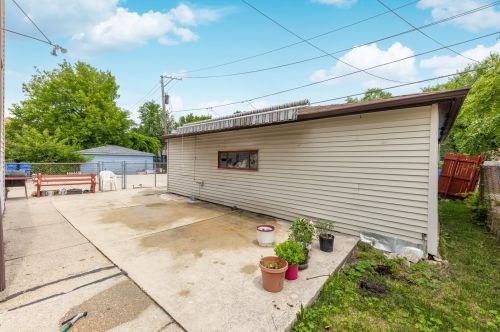 229 Long Ave, Chicago IL 60638-1714 exterior