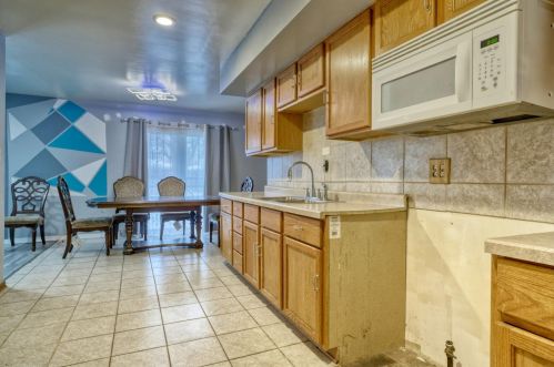 5360 Buchanan St, Gary, IN 46410-1336