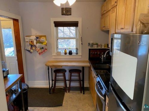 228 Chisholm St, Duluth MN 55803-1517 exterior