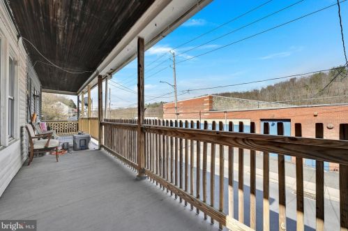 377 Peacock St, Primrose PA 17901-1119 exterior