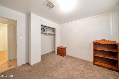 2320 40 Ave, Phoenix AZ 85009-4025 exterior