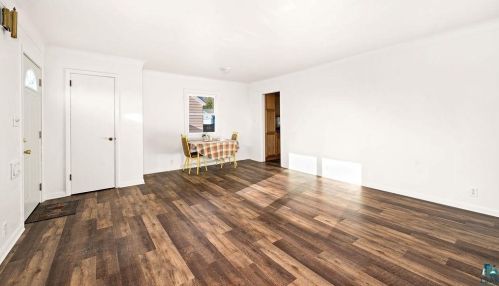 4825 Oakley St, Duluth MN 55804-1235 exterior