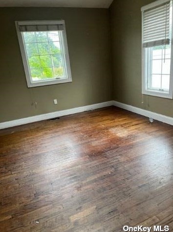 277 15 St, Babylon NY 11704-2728 exterior