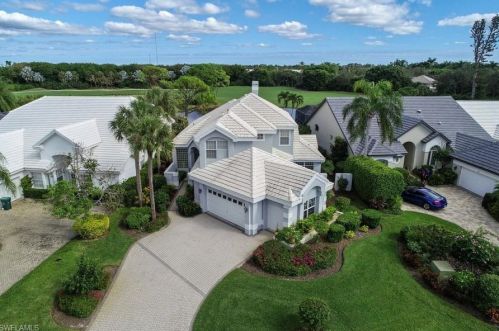 827 Ashburton Dr, Naples FL 34110-7906 exterior