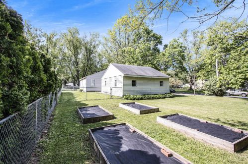 1432 Cherokee St, Kalamazoo MI 49006-2018 exterior