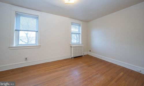 15 Chatham Rd, Ardmore PA 19003-3203 exterior