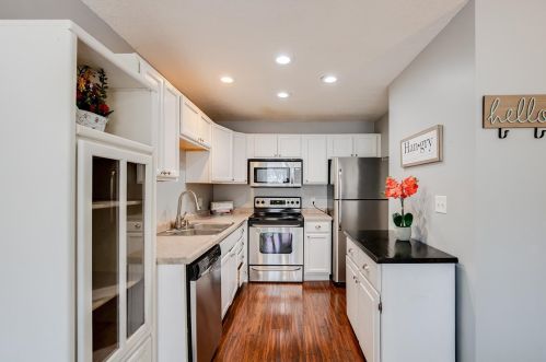 1522 Aspen Dr, Saint Paul MN 55122-1305 exterior