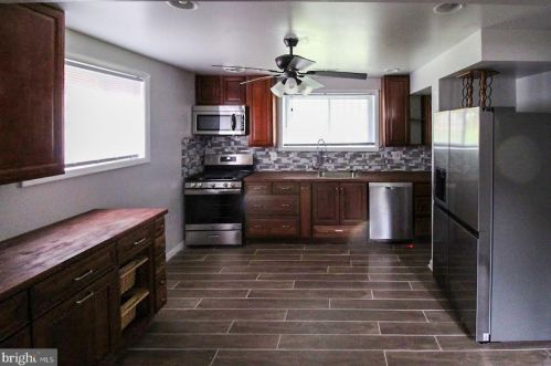 3713 Massachusetts Ave, Washington DC  20019-2943 exterior