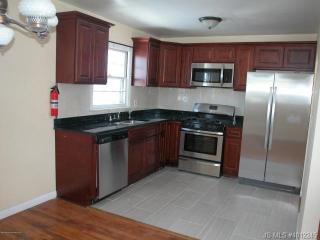 813 Holiday Ct, Toms River NJ  08753-3721 exterior