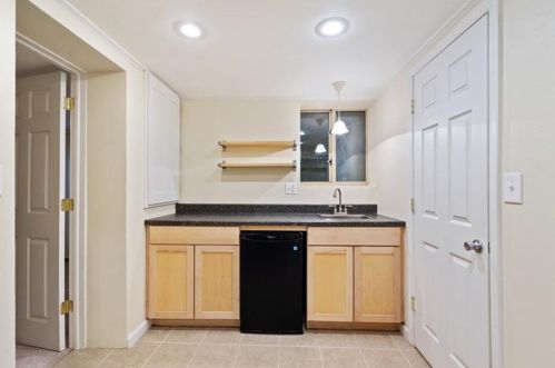 1152 Pinewood Dr, Pittsburgh PA 15243-1810 exterior