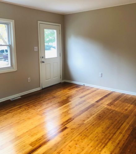 1011 Richmond St, Joliet IL 60435-6878 exterior