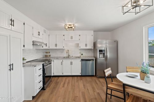 3926 Andorra Dr, Phoenix AZ  85032-6612 exterior