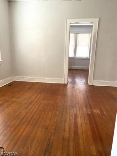 699 7th St, Newark NJ  07107-2511 exterior