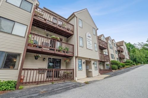 10 Hulbert Rd, Worcester MA 01603-1356 exterior