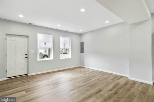 4912 Nannie Helen Burroughs Ave, Washington DC  20019-4817 exterior