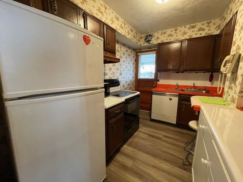 2436 Woodstock Ave, Pittsburgh PA 15218-2631 exterior